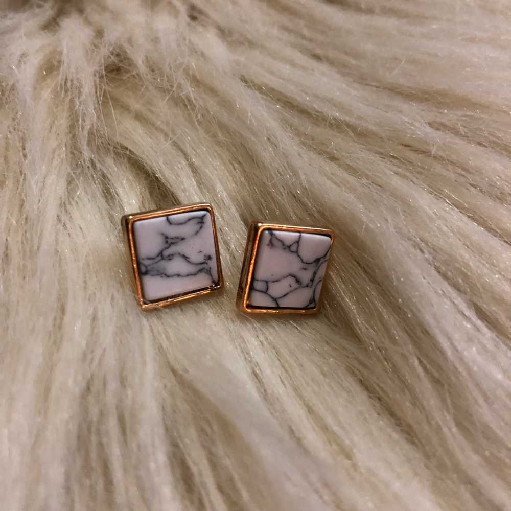 Marble & Gold square stud earrings - Picture 1 of 5